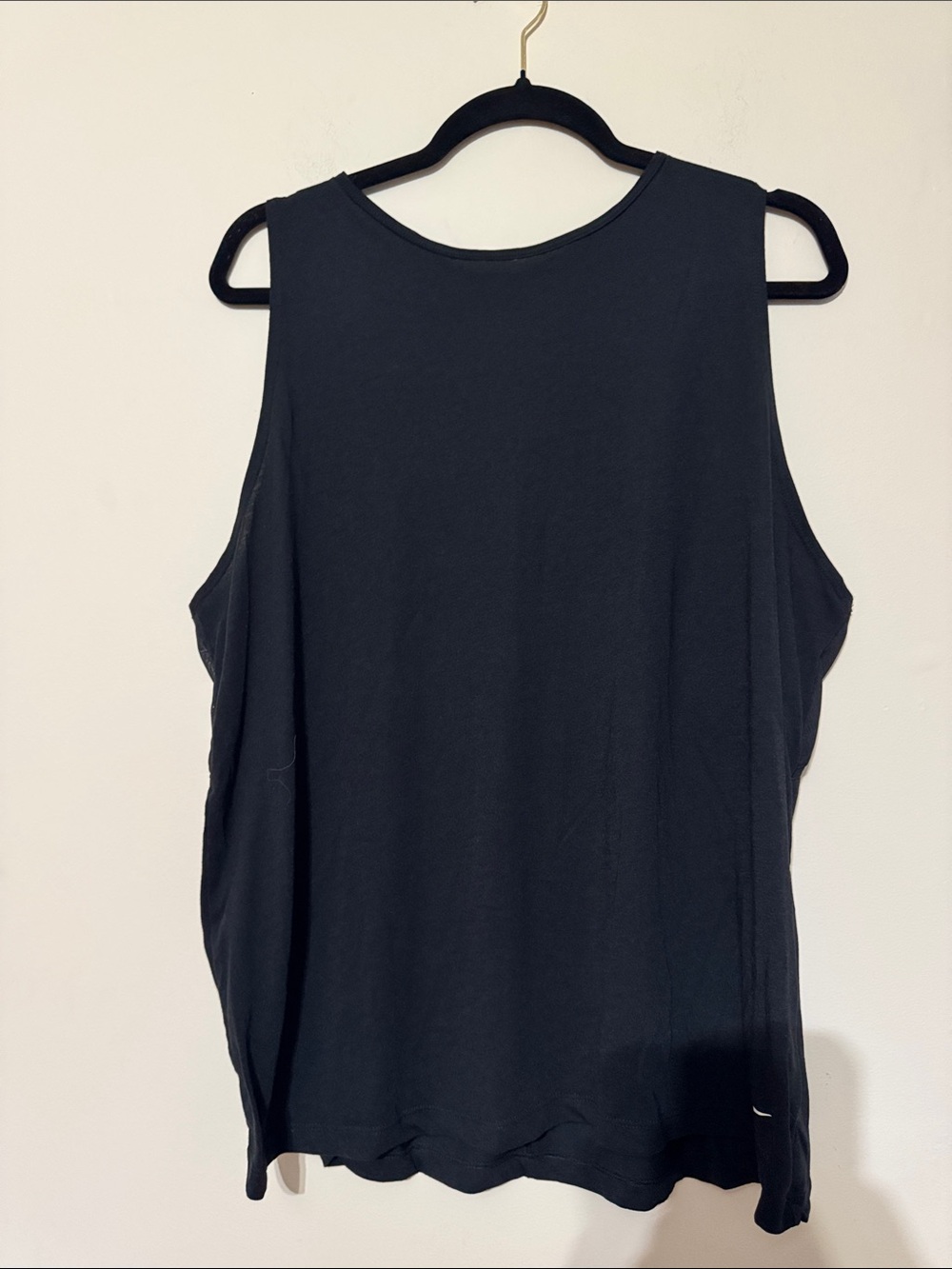 Nike Black Sleeveless Tank Top - Minimal Athletic Cut